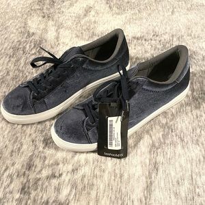 Men’s BoohooMAN Navy Trainer Sneakers Size 10